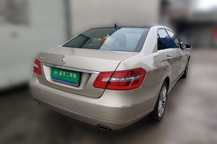 Used Mercedes-Benz E-Class 2009 E 300 Fashion Model Rear Right 45 Deg
