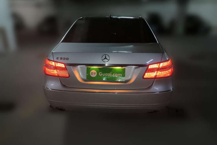 Used Mercedes-Benz E-Class 2009 E 300 Fashion Model Rear