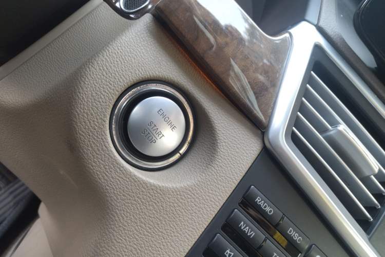 Used Mercedes-Benz E-Class 2009 E 300 Elegant Model Vehicle Key