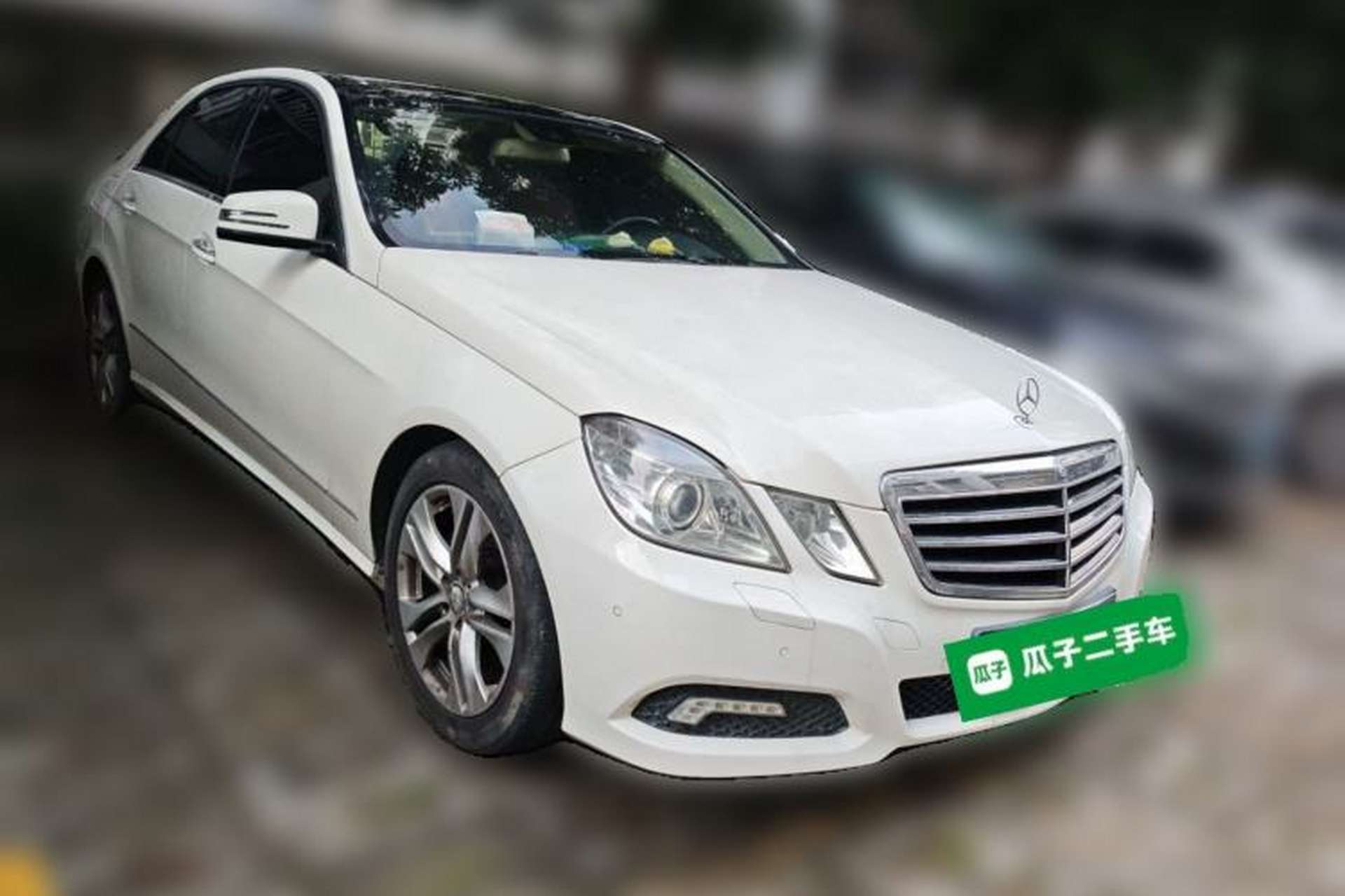 Used Mercedes-Benz E-Class 2009 E 300 Elegant Model Front Right 45 Deg