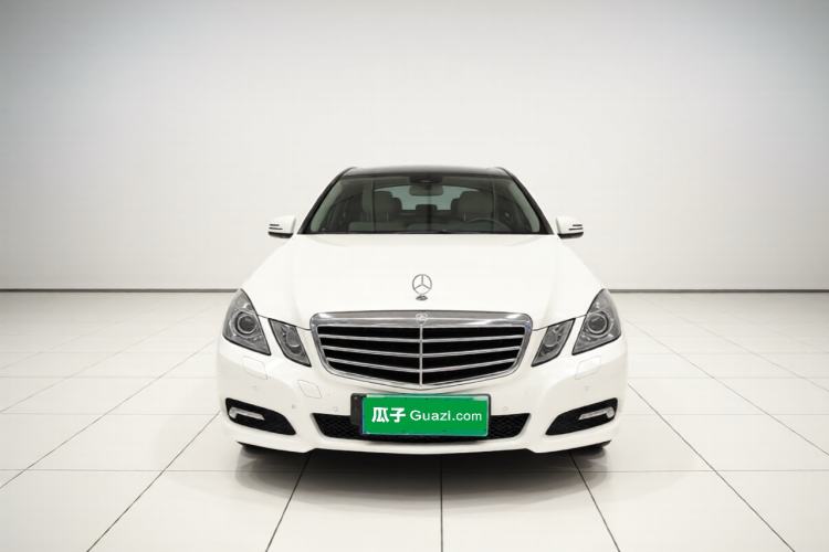 Used Mercedes-Benz E-Class 2009 E 300 Fashion Model Front
