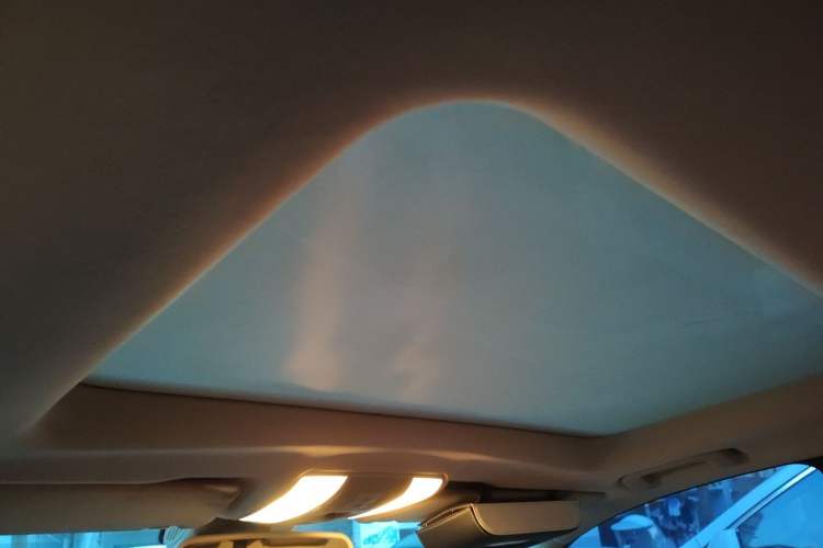 Used Mercedes-Benz E-Class 2009 E 300 Elegant Model Headliner