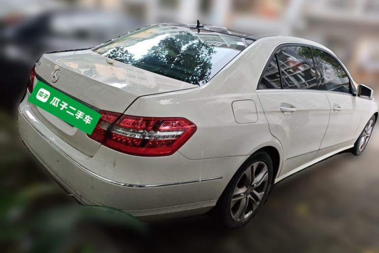 Used Mercedes-Benz E-Class 2009 E 300 Elegant Model Rear Right 45 Deg