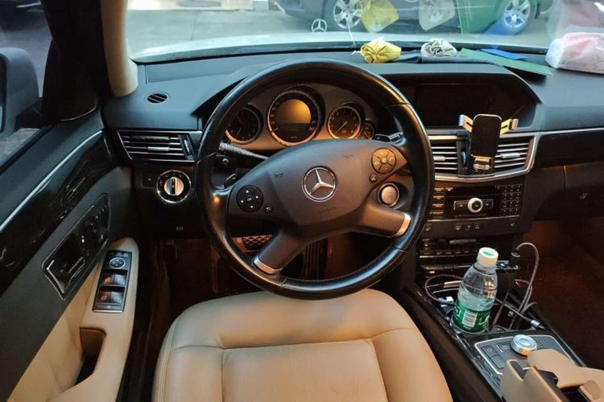 Used Mercedes-Benz E-Class 2009 E 300 Elegant Model Steering Wheel