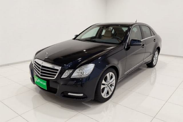 Mercedes-Benz E-Class 2010 E 300 L Fashion Model مستعملة
