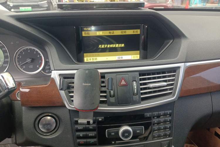 Used Mercedes-Benz E-Class 2010 E 300 L Fashion Model Audio And AC Panel