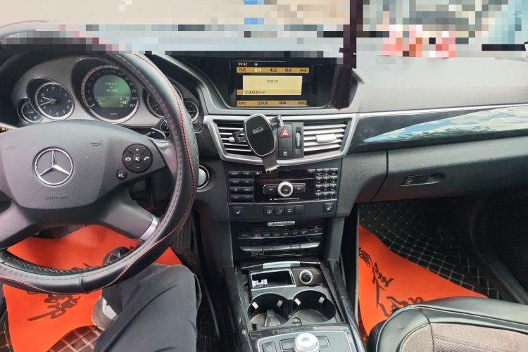 Used Mercedes-Benz E-Class 2010 E 300 L Fashion Model Audio And AC Panel
