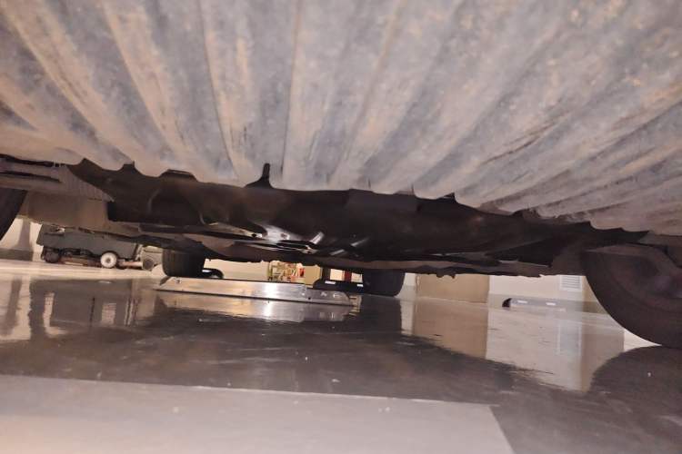 Used Mercedes-Benz E-Class 2010 E 300 L Fashion Model Chassis Front