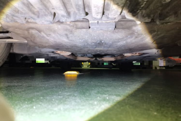 Used Mercedes-Benz E-Class 2010 E 300 L Fashion Model Chassis Front