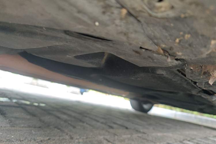 Used Mercedes-Benz E-Class 2010 E 300 L Fashion Model Chassis Front Left