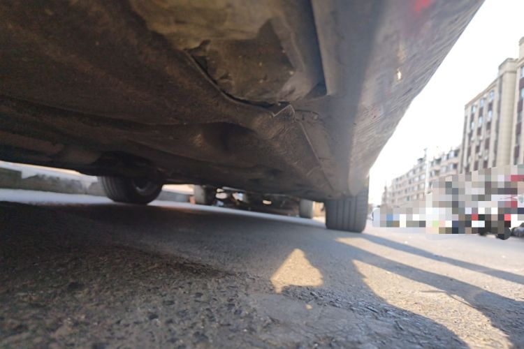 Used Mercedes-Benz E-Class 2010 E 300 L Fashion Model Chassis Front Left