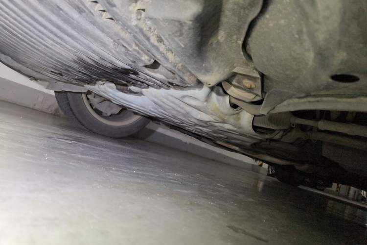 Used Mercedes-Benz E-Class 2010 E 200 CGI Elegant Model Chassis Front Left