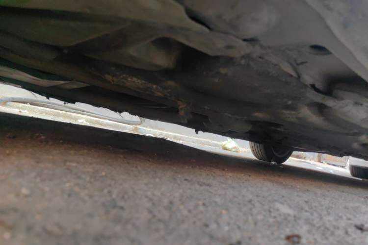 Used Mercedes-Benz E-Class 2010 E 300 L Fashion Model Chassis Front Left