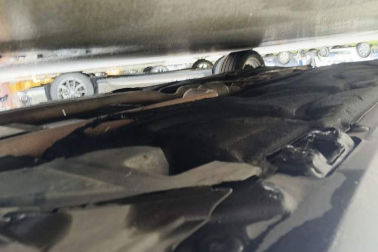 Used Mercedes-Benz E-Class 2010 E 300 L Fashion Model Chassis Front Right