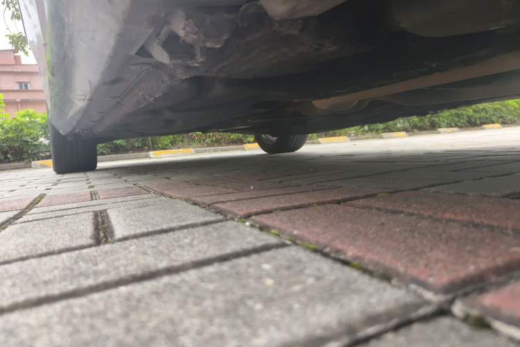Used Mercedes-Benz E-Class 2010 E 300 L Fashion Model Chassis Front Right