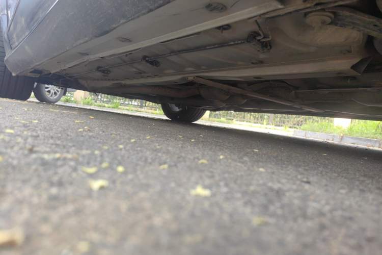 Used Mercedes-Benz E-Class 2010 E 300 L Fashion Model Chassis Rear Left