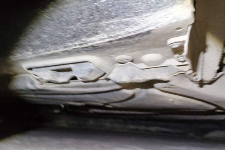 Used Mercedes-Benz E-Class 2010 E 200 CGI Elegant Model Chassis Rear Left