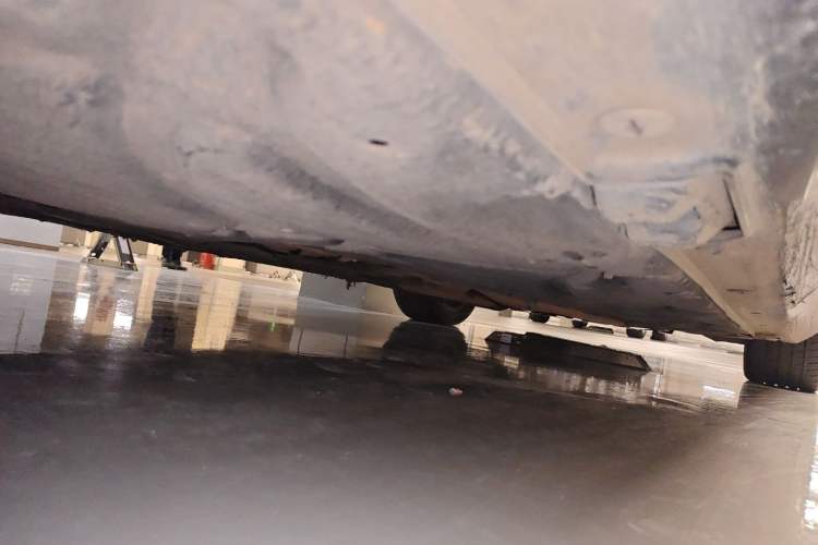 Used Mercedes-Benz E-Class 2010 E 300 L Fashion Model Chassis Rear Right