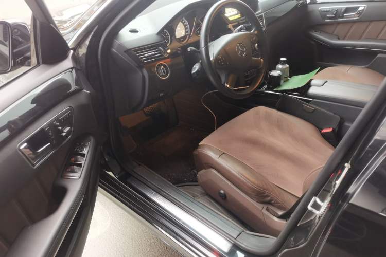 Used Mercedes-Benz E-Class 2010 E 300 L Fashion Model Driver Seat