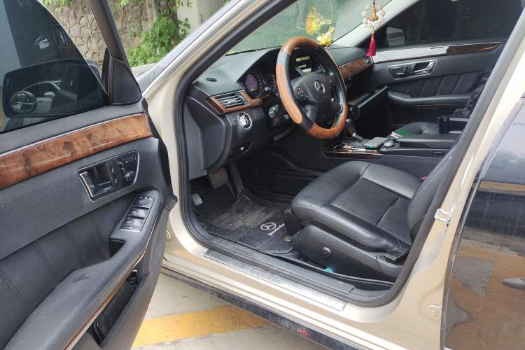 Used Mercedes-Benz E-Class 2010 E 260 L CGI Elegant Model Driver Seat
