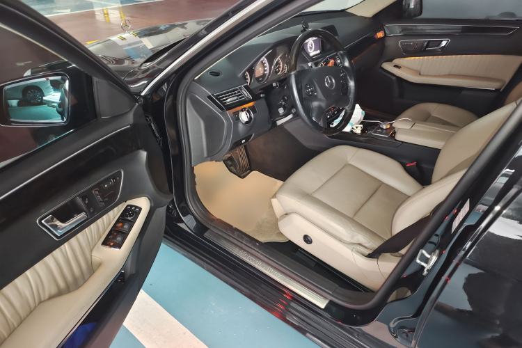 Used Mercedes-Benz E-Class 2010 E 300 Fashion Luxury Edition Driver Seat