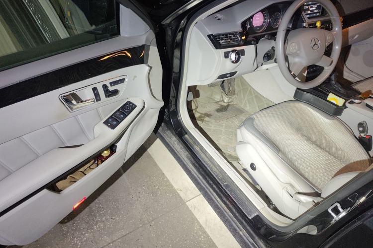 Used Mercedes-Benz E-Class 2010 E 200 CGI Elegant Model Driver Seat