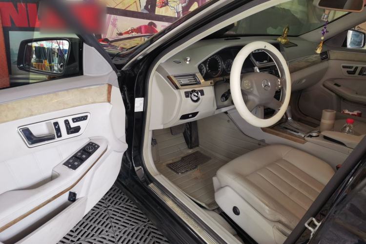 Used Mercedes-Benz E-Class 2010 E 200 CGI Elegant Model Driver Seat