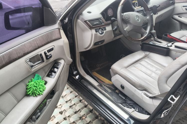 Used Mercedes-Benz E-Class 2010 E 200 CGI Elegant Model Driver Seat