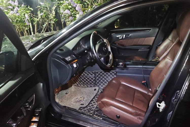 Used Mercedes-Benz E-Class 2010 E 300 L Fashion Model Driver Seat