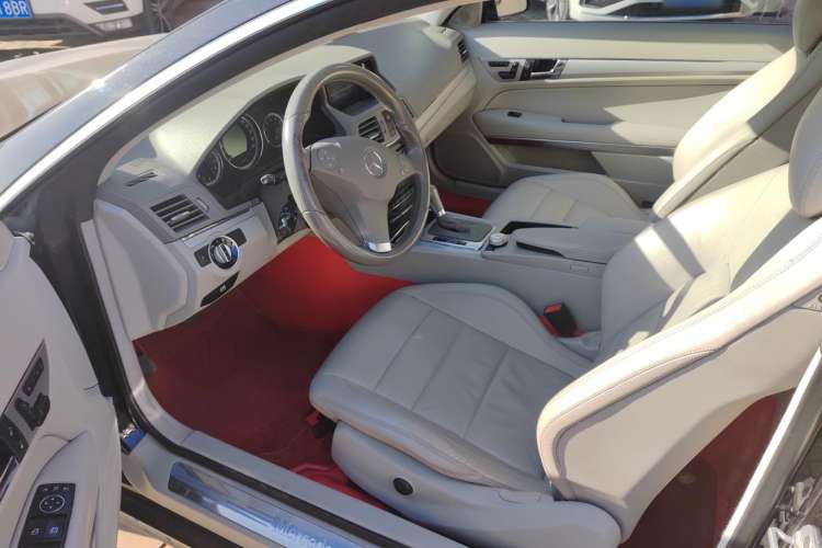 Used Mercedes-Benz E-Class 2010 E 260 CGI Coupe Driver Seat