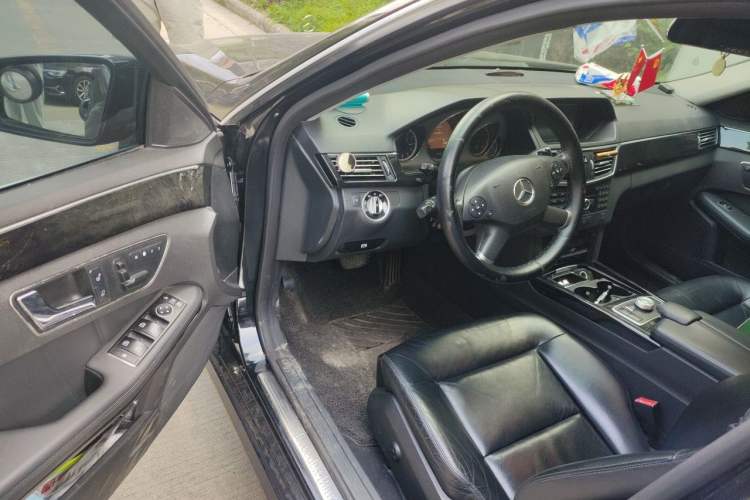 Used Mercedes-Benz E-Class 2010 E 300 L Fashion Model Driver Seat