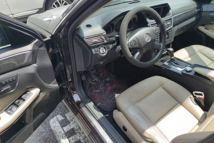 Used Mercedes-Benz E-Class 2010 E 260 CGI Fashion Model Driver Seat