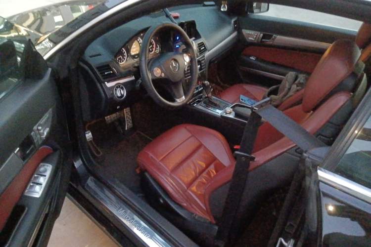 Used Mercedes-Benz E-Class 2010 E 260 CGI Coupe Driver Seat