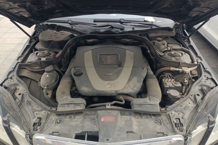 Used Mercedes-Benz E-Class 2010 E 300 L Fashion Model Engine Bay