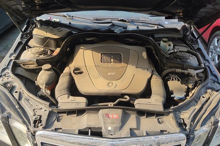 Used Mercedes-Benz E-Class 2010 E 300 L Fashion Model Engine Bay