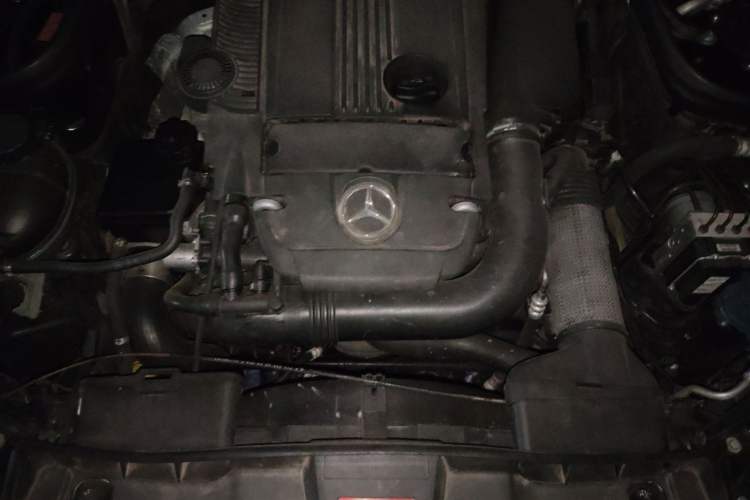 Used Mercedes-Benz E-Class 2010 E 200 CGI Elegant Model Engine Bay