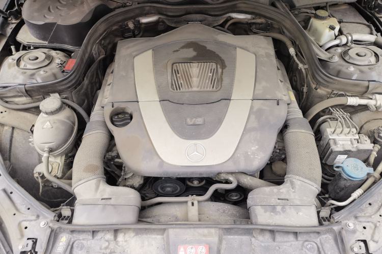 Used Mercedes-Benz E-Class 2010 E 300 L Fashion Model Engine Bay