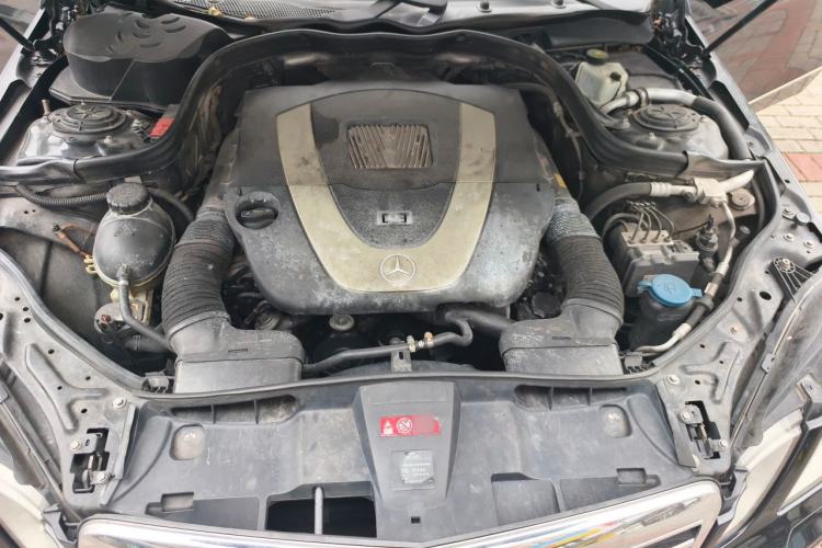 Used Mercedes-Benz E-Class 2010 E 300 L Fashion Model Engine Bay