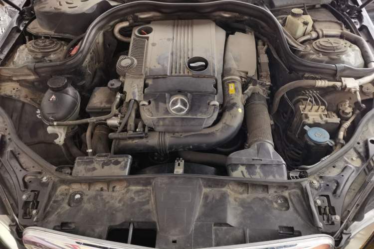 Used Mercedes-Benz E-Class 2010 E 200 CGI Elegant Model Engine Bay