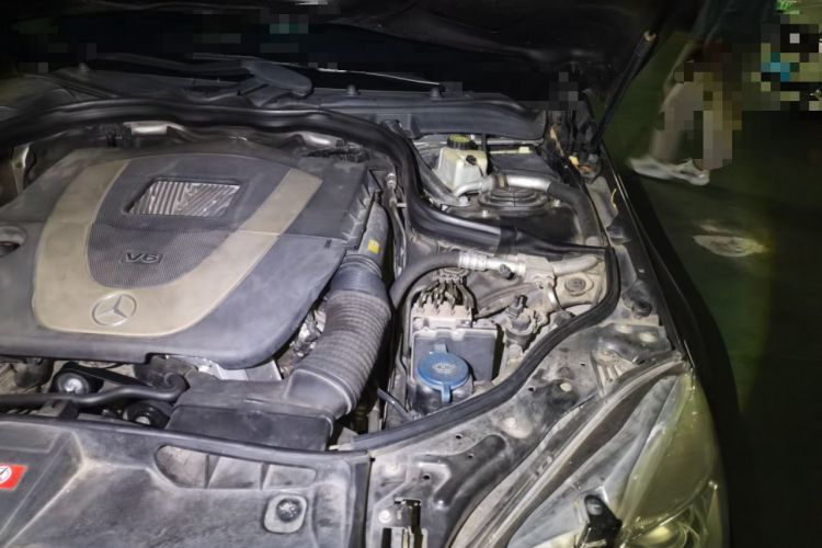 Used Mercedes-Benz E-Class 2010 E 300 L Fashion Model Engine Bay Left