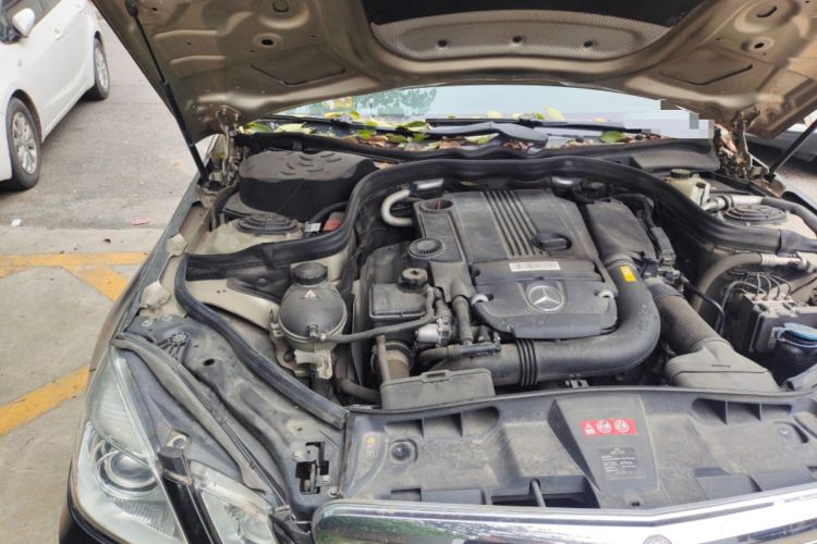 Used Mercedes-Benz E-Class 2010 E 260 L CGI Elegant Model Engine Bay Right