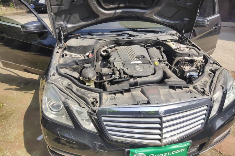Used Mercedes-Benz E-Class 2010 E 260 L CGI Elegant Model Engine Bay Right