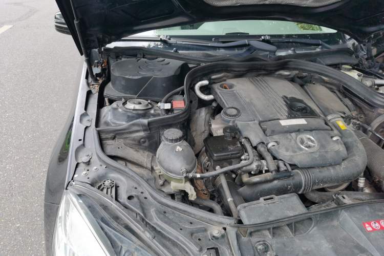 Used Mercedes-Benz E-Class 2010 E 260 L CGI Elegant Model Engine Bay Right