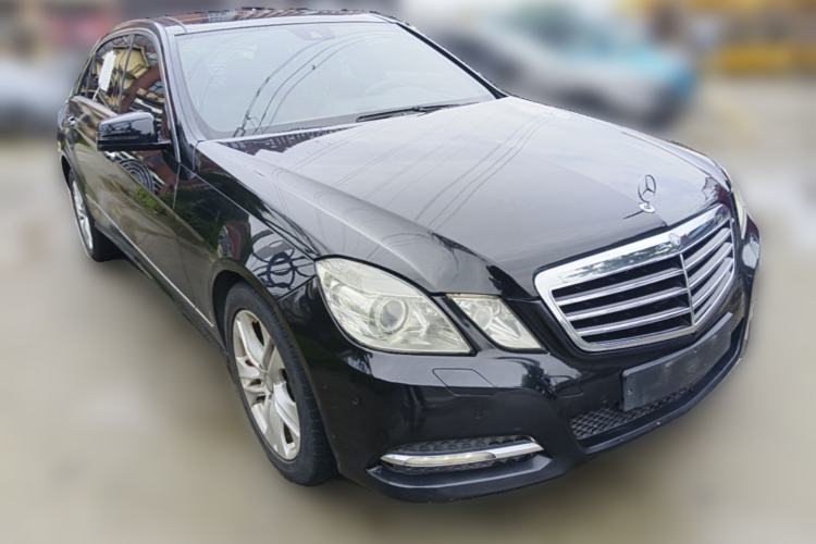 Used Mercedes-Benz E-Class 2010 E 300 L Fashion Model Front Right 45 Deg