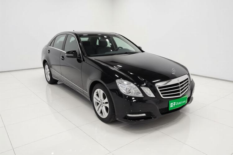 Used Mercedes-Benz E-Class 2010 E 300 L Fashion Model Front Right 45 Deg