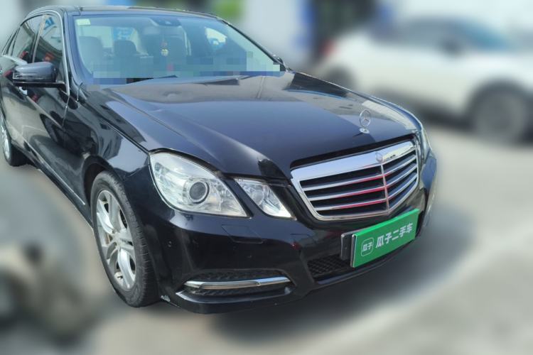 Used Mercedes-Benz E-Class 2010 E 300 L Fashion Model Front Right 45 Deg