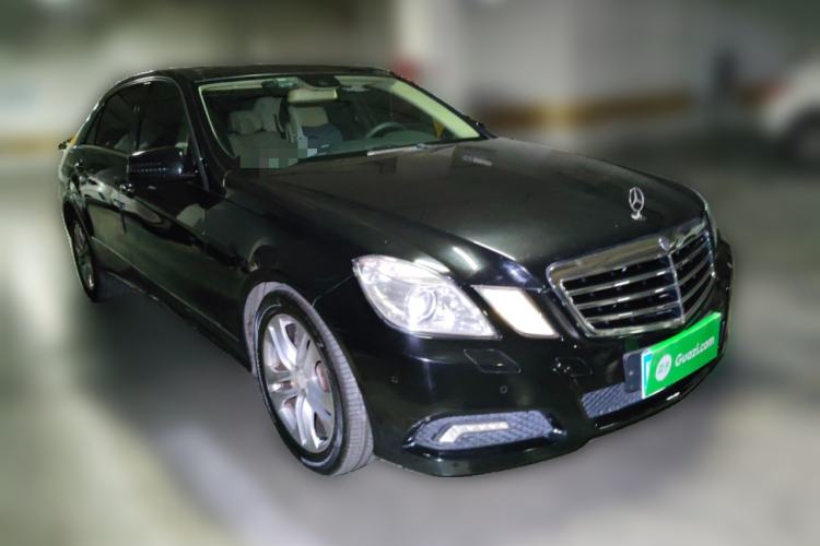 Used Mercedes-Benz E-Class 2010 E 300 L Fashion Model Front Right 45 Deg