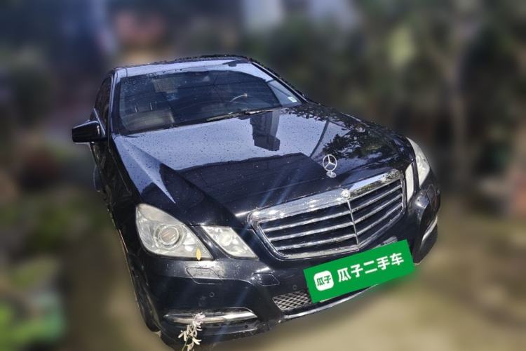 Used Mercedes-Benz E-Class 2010 E 300 L Fashion Model Front Right 45 Deg