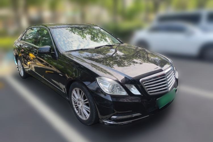 Used Mercedes-Benz E-Class 2010 E 260 L CGI Elegant Model Front Right 45 Deg