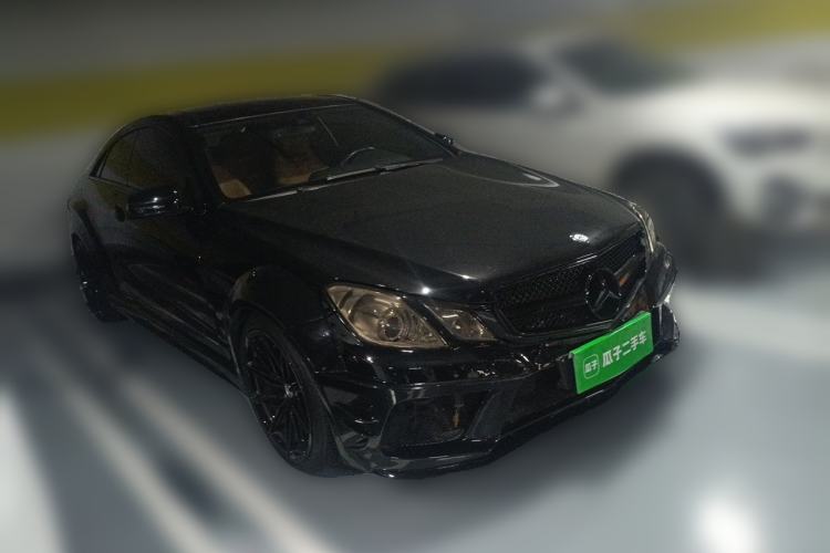 Used Mercedes-Benz E-Class 2010 E 260 CGI Coupe Front Right 45 Deg
